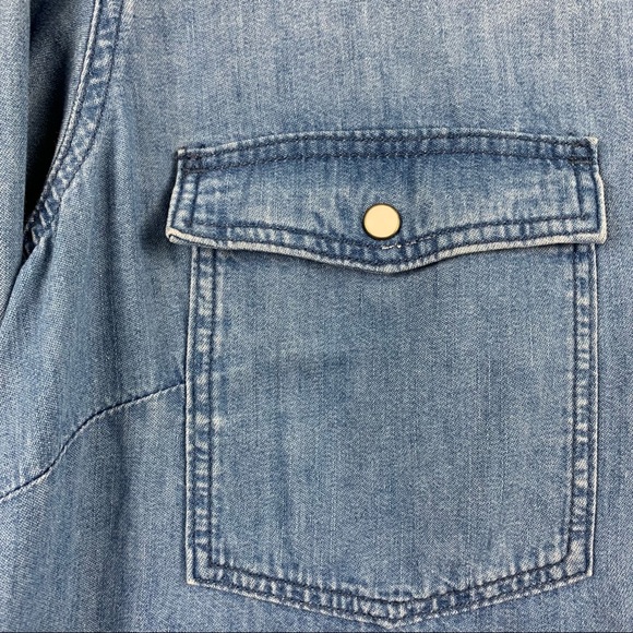 H&M Chambray Denim Style Button Front Top in Blue - Picture 6 of 7